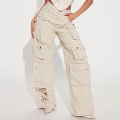 New With Tag High Rise Distressed Cargo Jeans Jeans High Rise Distressed Loose Fit Cargo Pockets Wide Legs Color Tan Size 13 High Waisted Cargo Pants, Tan Jeans, Cream Jeans, Cargo Jeans, Wide Legs, Jeans Color, Baggy Fits, Mix N Match, Shopping Trip