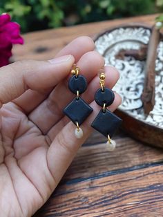 Laila earrings made of polymer clay with solid black and pearl. MAterials made of copper with 18k gold plated. Jewelry Earrings Studs, Clay Earrings, Solid Black, Etsy Earrings, Polymer Clay, 18k Gold, Jewelry Earrings, Accessory Gift, Birthday Gifts