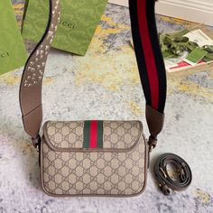 LUB Fashion - GCI Bags - 1975 A+ Excellent Quality copies; Contact us if you've any questions in your mind. Givenchy Bag, Trendy Tote, Celine Bags, Valentino Bags, Mini Shoulder Bag, Hermes Bags, Vuitton Bag, Box Packaging, Prada Bag