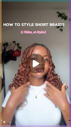 Styles For Short Boho Knotless Braids, Hairstyles For Short Boho Braids, How To Style My Short Braids, Short Braids Styles For Black Women, Styling Short Braids With Curly Ends, How To Style Short Knotless Braids With Curls, Ways To Style Short Box Braids, How To Style Note Less Braids, Short Knotless Styles