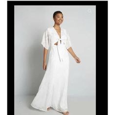 Hutch Womens Dress Love In The Abstract Tie Front Maxi White 12. Condition Is New With Tags. Shipped With Usps Ground Advantage. Elegant White Maxi Dress For Holiday, Chic White Maxi Dress For Holiday, White Maxi, Womens Dress, Hutch, Color White, Size 12, Midi Dress, Womens Dresses