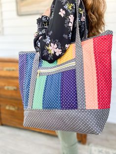 Brighten up your day with the Fleetwood Tote! 🌈

Lesley @pieceandquiltedstudio used our new shades of Swiss Dots to bring to life the Fleetwood Tote pattern by Center Street Quilts! With 58 different colors of Swiss Dots to choose from, this pattern is perfect for mixing and matching your favorites! 

Want a close up look at the Fleetwood Tote? Head over to our blog! Swiss Dot, Riley Blake, Instagram Page, My Favorites, Post It, Color Me, Quilt Patterns