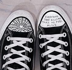 Best Sneakers For Men, Shoes Grunge, Sharpie Shoes, Cute Converse