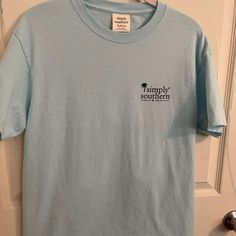 Nwot Simply Southern Shirt Salty Hair Beach Chair Don’t Care Size Medium Stay Salty Shirt, Basic Blue Spring Shirt, Cute T Shirts For Women, Seaside Shirt, Vsco Shirts, Simply Southern Shirts, Southern Shirt, Cute Country Outfits, Salty Hair