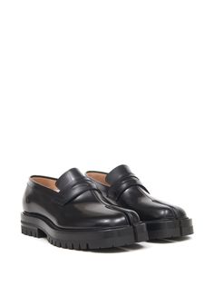 Modern Suits, Maison Margiela Tabi, Margiela Tabi, Leather Moccasins, Leather Loafers, Fashion Lover, Fashion Boutique, Calf Leather, Leather Bag