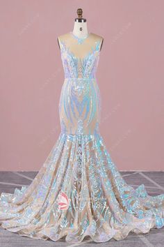 Iridescent Prom Dress, Opal Dress, Prom Dress Pattern, Pink Evening Gowns, Different Types Of Dresses, Custom Made Prom Dress, Iridescent Dress, Mermaid Style Dress, Organza Gowns