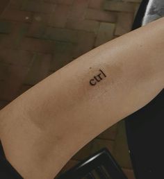 Good Simple Tattoos For Men, Small 5 Tattoo, First Tattoo Black Women, Sza Aesthetic Tattoo, Self Ctrl Tattoo, Supermodel Tattoo Sza, Normal Girl Tattoo Sza, Sza Singer Tattoo Ideas, Ctrl Tattoo Ideas