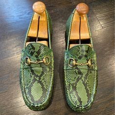 Typical Used Conditions, Leather Itself Still In Good Shape, Intact, With No Visible Flaws. Soles Are Worn But In Good Shape, They Are Original And Can Be Replaced If Desired. Luxury Green Loafers, Luxury Green Slip-on Leather Shoes, Gucci Leather Slip-on Shoes For Galas, Luxury Green Leather Shoes, Green Python, Anniversary Outfit, Shoes Gucci, Gucci Shoes, Python