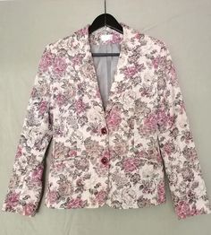 Vintage 90s Creаm Floral Print Crop Blazer , Elegant Summer Jacket, Feminie Pastel Color Coat, Tapestry Jacket , Paddet Sholders Coat M - Etsy Bulgaria Elegant Spring Blazer With Floral Print, Elegant Floral Print Spring Blazer, Elegant Floral Print Blazer For Spring, Elegant Spring Floral Print Blazer, Chic Fitted Blazer With Floral Print, Spring Floral Print Patterned Outerwear, Summer Floral Print Patterned Outerwear, Fitted Floral Print Winter Blazer, Fitted Floral Print Blazer For Winter