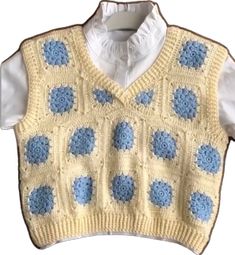 Winter Blue Crochet Tops, Casual Blue Crochet Patterns, Square Vest Crochet, Crochet Vest Granny Square, Granny Square Vest, Sweater Vest Vintage, Crochet Sweater Vest, Vest Crochet, Crochet Vest