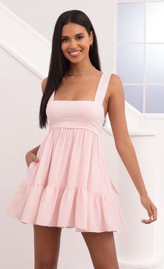 Square Neckline Dress in Pink | LUCY IN THE SKY Square Neckline Dress, School Dance Dresses, Diy Wedding Dress, Outfit Inspo Casual, Aesthetic Outfit Ideas, Outfits Verano, Versatile Dresses, Flowy Skirt, Pink Outfit