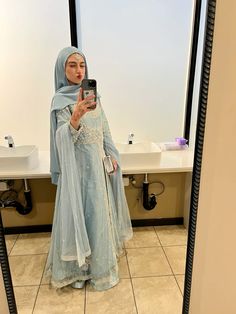 Simple Desi Wedding Outfit, Nikah Guest Dress Pakistani, Hijab On Traditional Dress, Pakistani Clothes With Hijab, Desi Outfit With Hijab, Desi Clothes With Hijab, Pakistani Hijabi Outfit, Islamic Nikkah Outfit