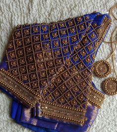 Wedding Blows Design, Aari Work Blouse For Wedding, 2000rs Aari Work Blouse Design, Beads Work On Blouse Simple, Bridal Blouse Aari Work Designs, Aari Blouses Weddings, Aari Bridal Blouse Designs, Aari Designs For Blouse, Aari Work Blouse Wedding Simple