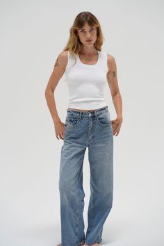 LNA Deep U Ribbed Tank in White Jeans And White Tank Top Outfit, Casual Everyday Tank Top, Bra-friendly, Casual Bra-friendly Tank Top For Everyday, White Tank Top Outfits, Tank Top Outfits With Jeans, White Tank Top And Jeans, Rosie Style, Jeans And Tank Top, White Tank Top Outfit