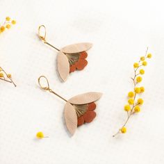 Brown Beige Leather Floral Earrings, Beige leaf earrings, Flower drop earrings, Boho bridal earrings, Valentines Earrings, Bridesmaid's Gift Made in France - simple gorgeous! - easy to wear and a most suitable gift for all women! READY TO SHIP gift ! They will come to you ready for gift giving for you bestfriend birthday, Valentines present, bridal shower, or just for you! All leather earrings in my shop are made from genuine, high quality leather and nickel free hardware. Gold plated lever back made in the EU (Nickel free, lead free), tarnish resistant. Very lightweight and comfortable earrings. Handmade jewelry in my little studio in France. --------------------------------- I try to I try to make the colors in the picture as accurate as possible, however it can be slightly different due Boho Bridal Earrings, Valentines Earrings, Flower Drop Earrings, Valentines Presents, Leather Floral, Earrings Flower, Boho Bridal, Make A Gift, Earrings Boho