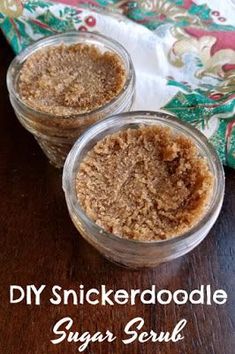 Exfoliating your skin never smelled so good! This DIY sugar scrub recipe is easy to make and is a perfect homemade gift too! #12daysofchristmas #sugarscrub #homemade #gifts #diy Gift Ideas Friends, Bath Diy, Spa Weekend