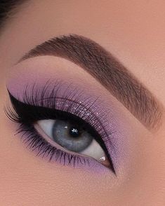 Purple Makeup Looks Full Face, Colourpop Aurora Struck Looks, Nice Makeup Looks, Makeup Looks Pictures, Lavender Makeup, Teknik Makeup, Speech Outline, Permanente Make-up, Makeup Cantik