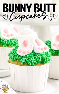 These Bunny Butt Easter Cupcakes are moist and topped with green icing to mimic grass, featuring a cute marshmallow bunny butt and feet that look like they're burrowing into the top. Green Icing, Easter Basket Cake, Easter Bunny Cupcakes, Moist Cupcakes, Marshmallow Bunny, Bunny Cupcakes, Festive Desserts, Spring Desserts, Holiday Recipes Christmas