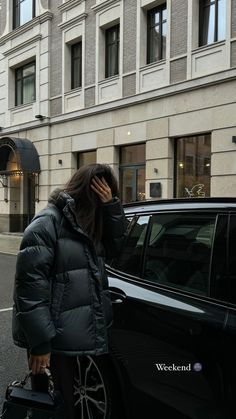 Long Winter Jacket Outfit, Long Winter Jacket, University Outfit, Going To University, Jacket Outfit, Street Style Winter, Street Style Inspiration