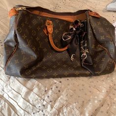 Gently Used Lv Bag. See Pictures Before Buying. Normal Wear. ****Will Only Sell On Poshmark!!! Handbag Inspiration, Sell On Poshmark, Louis Vuitton Speedy 40, Speedy 40, Selling On Poshmark, Louis Vuitton Speedy, Lv Bag, Bag Lady, Louis Vuitton