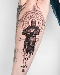 Knight Tattoo Ideas, Lord Of The Rings Tattoo, Knight Tattoo, Good Knight, Heart Piercing, Warrior Tattoos, Ring Tattoos, Female Knight, Home Tattoo