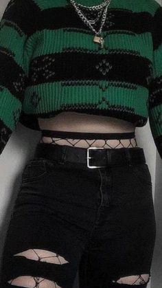 Outfit Ideas Egirl, Tomboy Goth Aesthetic, Outfit Ideas Goth Aesthetic, Alternative Outfit Ideas For Women, Alternative Sweater Outfit, Popular Clothes 2023, Gothic Fits Aesthetic, Edgy Female Outfits, Hot Aesthetic Outfit Ideas