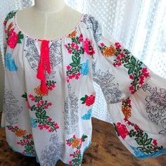 Nwot Soft Surroundings White Cotton Blouse Embroidered With Colorful Floral Bouquets. The White Is Sheer, Very Lovely And Romantic. Peasant Blouse With Floral Embroidery For Vacation, White Folk Peasant Top For Vacation, White Bohemian Peasant Top With Chikankari Embroidery, White Folk Style Peasant Top For Vacation, White Peasant Top With Floral Embroidery, White Floral Embroidered Peasant Top, White Bohemian Peasant Top With Embroidered Hem, White Embroidered Floral Top For Vacation, White Embroidered Floral Top For Beach