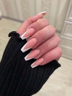 Design Nails 2022, Nails 2022 Trends Summer, Fall Nails 2022, Natural Nails Acrylic, Em Nails, Lily Nails, Shiny Nails Designs, Acrylic Nails Nude, Ballet Nails