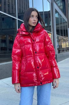 Ski Jackets For Women, Puffy Jacket Women, Red Puffer, Shiny Jacket, Warm Clothes, Winter Suit, White Feather, Shiny Clothes, Puffy Jacket