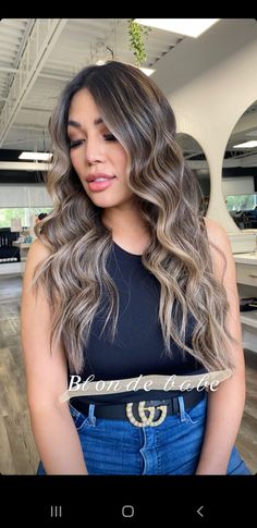 Dark To Light Hair, Medium Brunette Hair, Balayage Straight Hair, Balayage Hair Caramel, Hair Color Mahogany, Blonde Hair With Roots