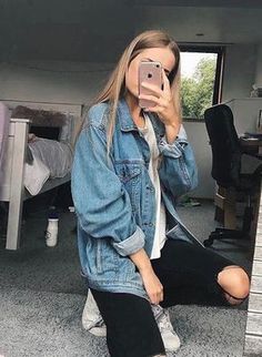 Spring Outfit Women, Look 80s, Outfits Fo, Modele Fitness, Jean Jacket Outfits, Denim On Denim, Jacket Outfit