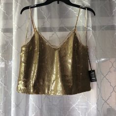 Forever 21. Gold Sequin Crop Top. Never Worn Before. Size Medium. Trendy Cami Top For Party, Trendy Party Cami Top, Tank Top For Fall Party, Fall Party Tank Top, Chic Gold Tank Top For Night Out, Sleeveless Tops For Fall Going Out, Sequin Cami Tops For Party Season, Sleeveless Crop Top For Fall Party, Gold Fitted Cami Top