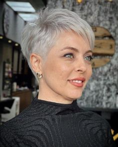 6 Edgy Side Shaved Haircuts for a Unique Style Silver Hair Pixie Haircut, Silver Pixie Haircut, Super Short Pixie Cuts, Pixie Haircut Fine, Haircut Fine Hair, Short Blonde Pixie, Pixie Hair Cuts, Pixie Haircut Fine Hair