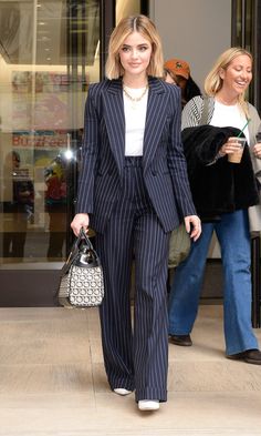 Lucy Hale Outfits Casual, Striped Pants Outfit Work, Smart Sixth Form Outfits, Thesis Outfit, Formal Outfits For Women Classy, Smart Outfit Women, Sixth Form Outfits Smart Business Casual, 6form Outfits, Sixth Form Outfits Smart