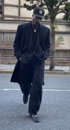 All Black Cocktail Outfit Men, Mens Academic Fashion, Men Formal Streetwear, Suit Outfit Men Classy, Mobster Fashion Men, Outfits For Wedding Guest Men, Formal Black Mens Fashion, 2002 Fashion Men, Sophisticated Streetwear Men