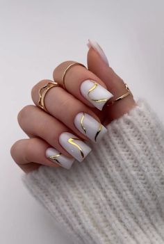 Gentle Manicure, Short Nails Art, Neutral Nails, Yellow Nails, Prom Nails, Nail Art Hacks, Chic Nails, Chrome Nails, Square Nails