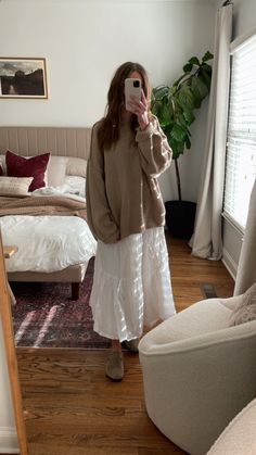 Martha Stewart Aesthetic Outfits, Winter Dress Inspo Aesthetic, Winter Coats Outfits Women, French Country Style Outfit, Modest Boho Dresses, Dresses Styled For Winter, Maxi Skirt Cottagecore, Linen Skirt Outfit Winter, Styling Dresses For Fall