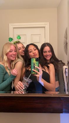 st patricks day, green outfits, instagram inspo, instagram post idea, outfit inspo, outfit idea, black top, trio group pose, pose idea, picture inspo, party, teenage dream, mirror picture, mirror party picture Instagram Post Idea, Group Pose, St Patties, Picture Mirror, Green Outfits, Mirror Picture, Group Poses, Pose Idea