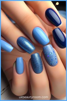 Blue is a popular color in nail art because it has many shades and looks great on all skin tones. This post lists 43 different blue nail designs that showcase the versatility of this color, from subtle pastel blues to vibrant royal blues, providing plenty of inspiration for your next manicure. Denim Blue Nails, Blue And Silver Nail Designs, Beautiful Gel Nails, Hawaii Nails, Blue Gel Nails, Fancy Nails Designs, Silver Nail, Nice Nails, Nails Blue