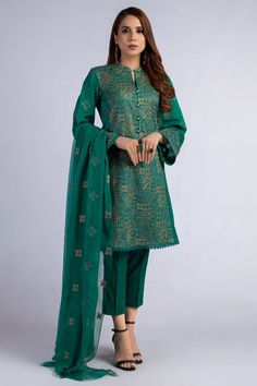 Bareeze Ch3901 Green Summer 2022 Default Title Bareeze Ch3901 Green Summer 2022 Original brand suit fabric and photography lite diffrance in actual print. Suits For Wedding, Asian Bridal Dresses, Pakistani Designer Suits, Graduation Cap Designs, Gul Ahmed, Asian Bridal, Designer Dresses Casual, Pakistani Designers, Anarkali Dress