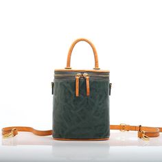 Handcrafted Leather Bucket Shoulder Purse Woyaza Green Leather Bucket Box Bag, Bucket Purse, Mineral Spirits, Mini Bucket, Leather Satchel Bag, Leather Bucket Bag, Leather Bucket, Bag Design, Retro Look