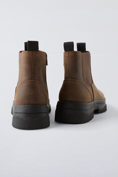 Ankle-high Boots With Zipper Closure For Outdoor, Leather Waterproof Boots With Zipper And Round Toe, Casual Leather Waterproof Boots With Zipper, Outdoor Chelsea Ankle Boots With Lug Sole, Ankle-high Chelsea Boots With Lug Sole For Outdoor, Brown Waterproof Chelsea Ankle Boots, Outdoor Ankle-high Chelsea Boots With Lug Sole, Casual Chelsea Ankle Boots With Heel Pull Tab, Casual Leather Chelsea Boots With Heel Pull Tab