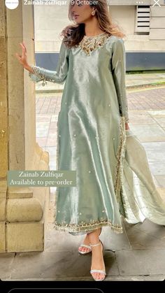 Elegant Fashion Outfits, Foil Printing, Pakistani Fashion Casual, Pakistani Fancy Dresses, Simple Pakistani Dresses, Boutique Dress Designs, Stylish Dress Book, Pakistani Dress Design, Designer Dresses Indian