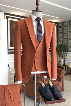 Color: OrangeButton: Single BreastedOccasion: Prom, Wedding, BusinessNeckline: Peaked LapelMaterial: Polyester & Polyester BlendPattern: SolidPiece: 3 PiecePocket: With Flap Prom Suits For Guys, Suits For Guys, Prom Suits For Men, Evening Suit, Tailored Suit, Dress Suits For Men, Stylish Suit