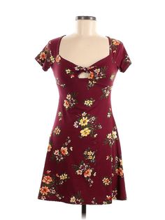 PUBLIK Casual Dress Size: Small Burgundy Dresses - used. 96% POLYESTER, 4% SPANDEX, Scoop Neck, Floral, Short, Short Sleeve | PUBLIK Casual Dress: Burgundy Floral Dresses - Used - Size Small Burgundy Floral Dress, Burgundy Dresses, Burgundy Floral, Floral Dresses, Floral Short, Do Good, Second Hand Clothes, Casual Dresses For Women, Clean Out