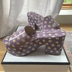 Brand New, Never Worn Shoes In A Size 8.5. Comes In Original Packaging And Box, With Stickers And Tissue Larroude Shoes, Lavender Floral, Cute Nike Shoes, Platform Mary Janes, Cute Nikes, Floral Color, Slides Shoes, Purple Fashion, Black Star