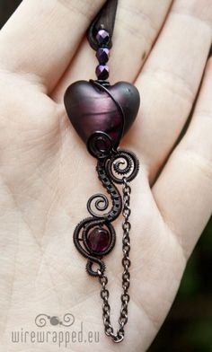 Really, really cool steampunk pendant...♥ Steampunk Stuff, Steampunk Pendant, Dragonfly Brooch, Bijoux Fil Aluminium, Steam Punk Jewelry, St Maarten, Pendant Heart, Steampunk Accessories