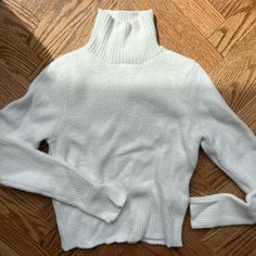 Super Soft White Turtleneck Sweater. Worn Once! Size S Cozy Fitted White Top, Cozy White High Neck Top, Zara Cozy Fitted Tops, Zara Winter White Top For Winter, Fitted Zara Turtleneck Sweater, Zara White Winter Top, Winter White Zara Top, White Zara Top For Winter, Zara Brand