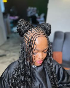 Keep your crochet braids looking fresh with these easy maintenance tips. Simple ways to stay stylish. [allcreditstoowner]. Visit blog for more hairstyle inspiration. Braid Guide, Girls Braided Hairstyles Kids, Hair Braid Designs, Latest Hair Braids, Hair Braid Patterns, Braids Styling, Apply Perfume, Mom Hair, Mom Beauty