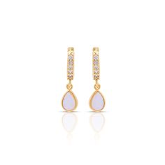 Feel and look opulent in our opals. A simple statement meant to wear alone or layer on! 14kt gold-plated with genuine CZ and opal accents. What Is Trending Now, Lucky Star, Star Jewelry, 14kt Gold, Rose Quartz, Gold Filled, Silver Gold, Opal, Gold Plate